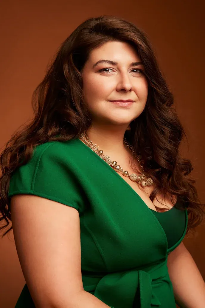 Studio portrait of Jessica Falke